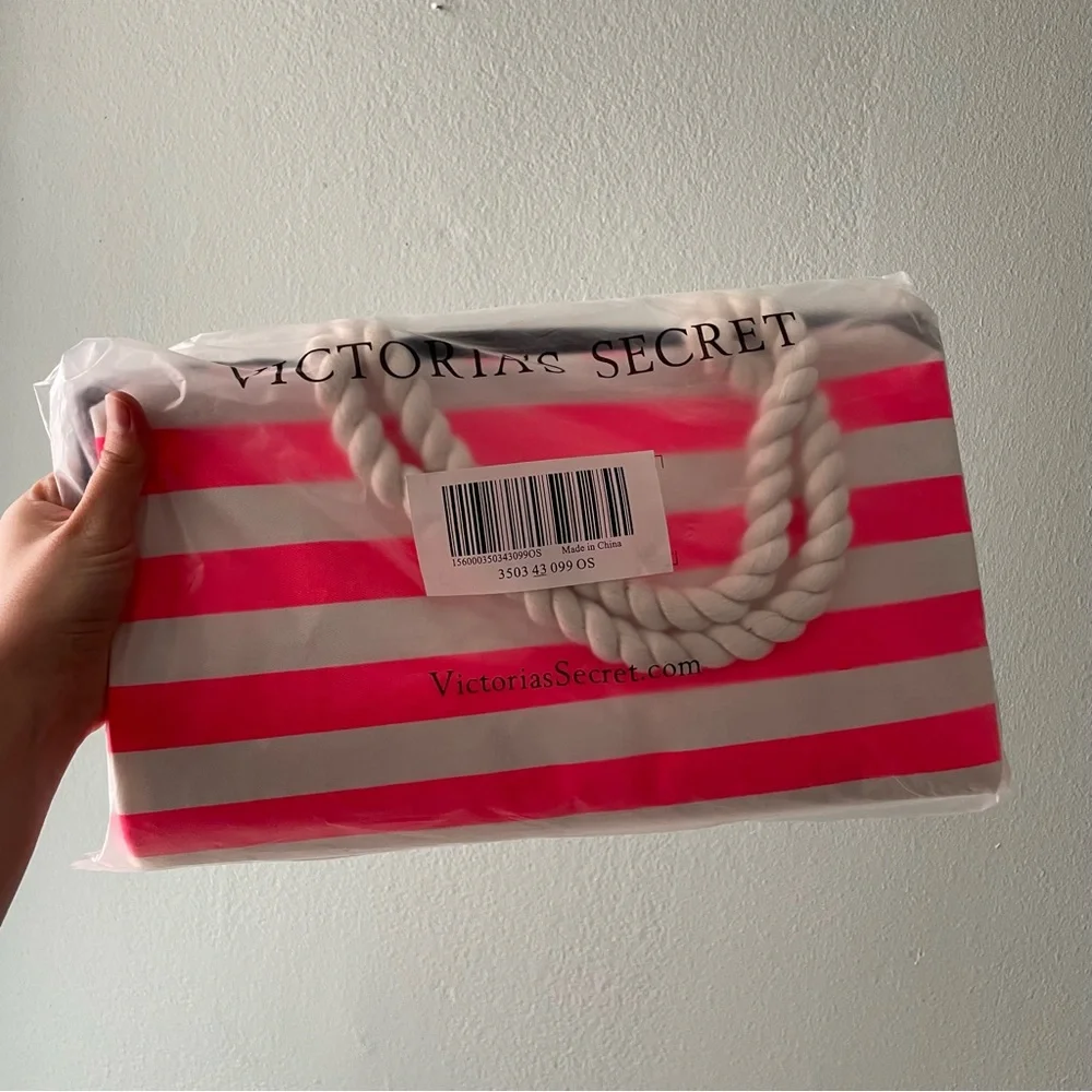 🌱5/$25🌱 Victoria’s Secret | Bright Pink Stripe Large Swim Tote Bag